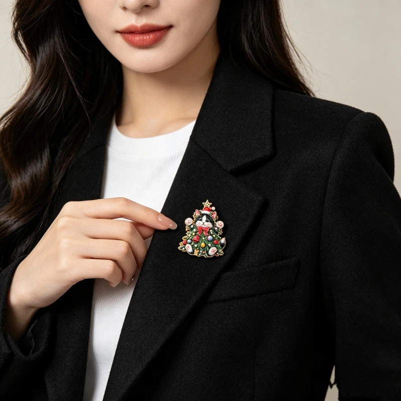 New Christmas Tree Cat Style Brooch Fashion Rhinestone Decorative Gift Badge Pins DIY Clothing Bags Hat T-shirt Jeans Accessory
