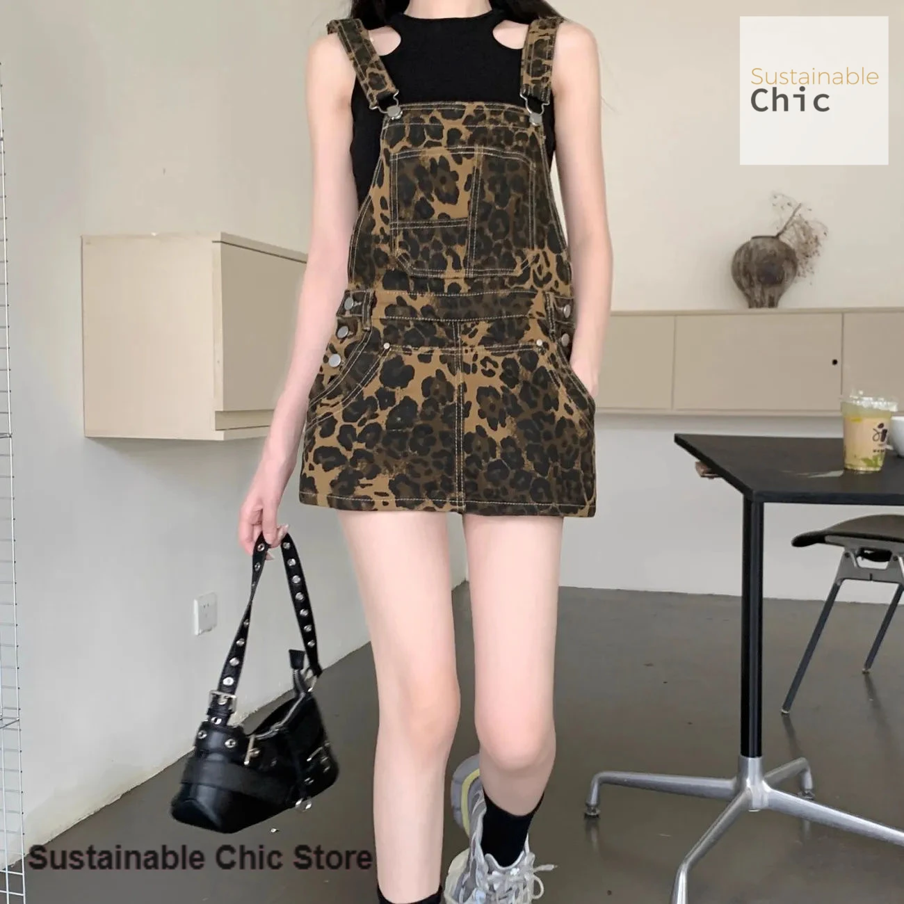 กระโปรงยีนส์ลายเสือดาวสไตล์อเมริกันย้อนยุคสำหรับผู้หญิง ฤดูใบไม้ผลิและฤดูใบไม้ร่วง ดีไซน์แฟชั่นใหม่ สไตล์ลำลองสบายๆ ทรงกระโปรงกางเกง