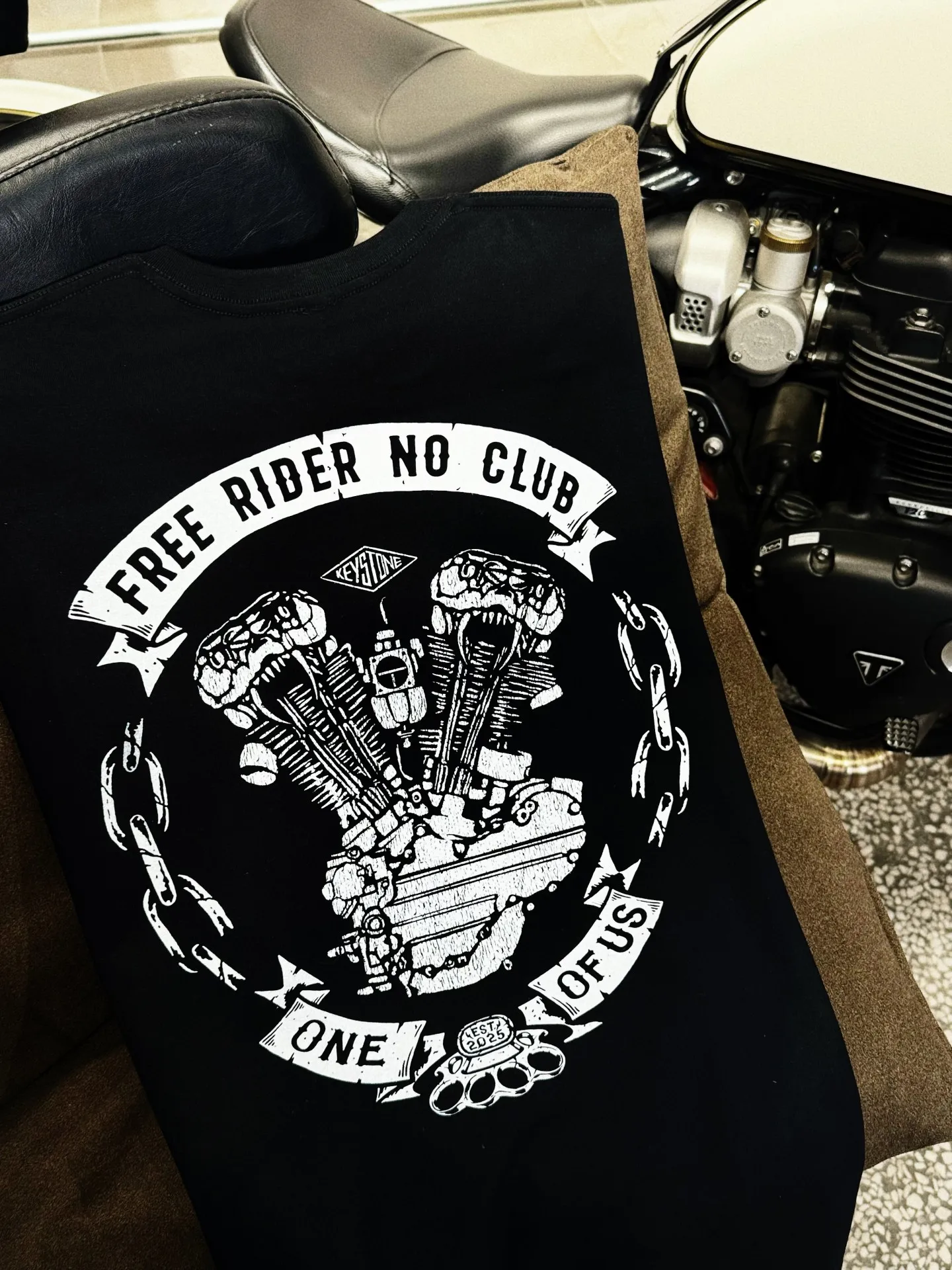 

Vintage Unorganized American Retro Locomotive Original T-shirt Retro Motorcycle Wear