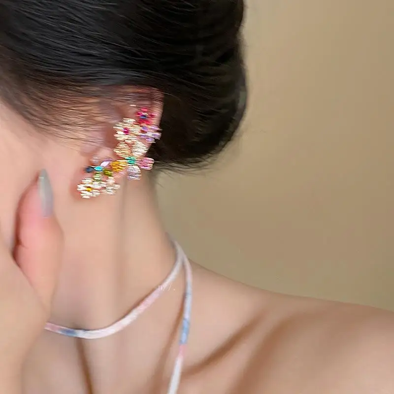 أقراط زهرة الزركون المصممة بشكل أنيق بألوان رومانسية للنساء والفتيات، مثالية للحفلات والهدايا. #3