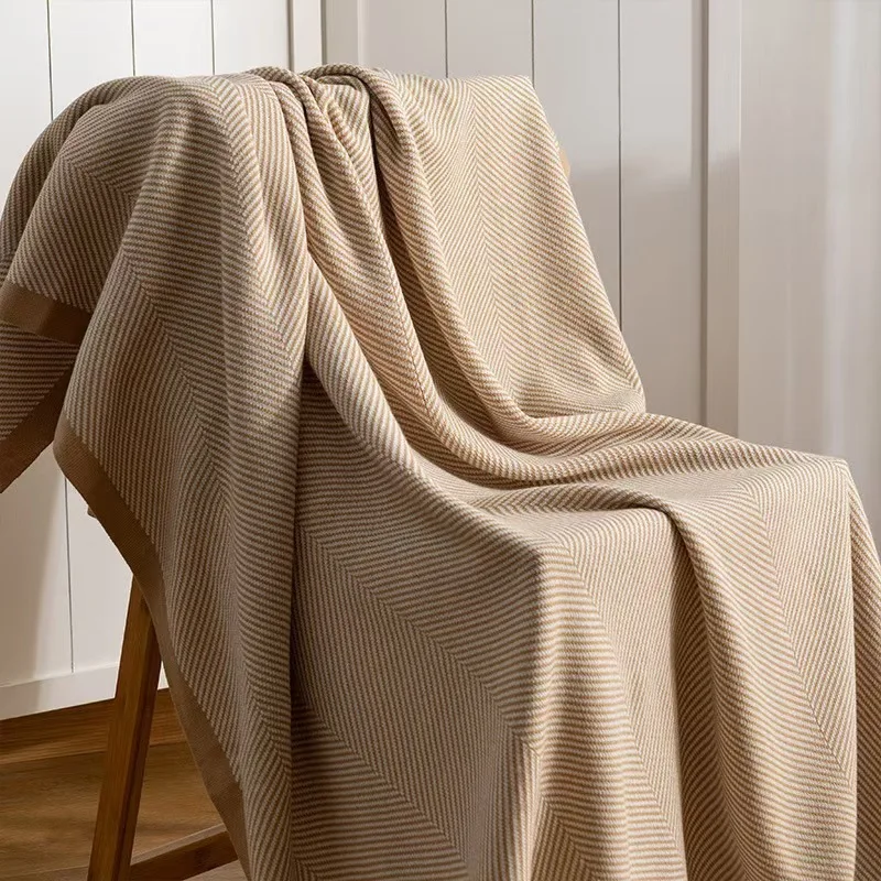 Office sofa, first-class cabin shawl, light luxury blanket, car air conditioning blanket, airplane blanket, aviation nap blanket