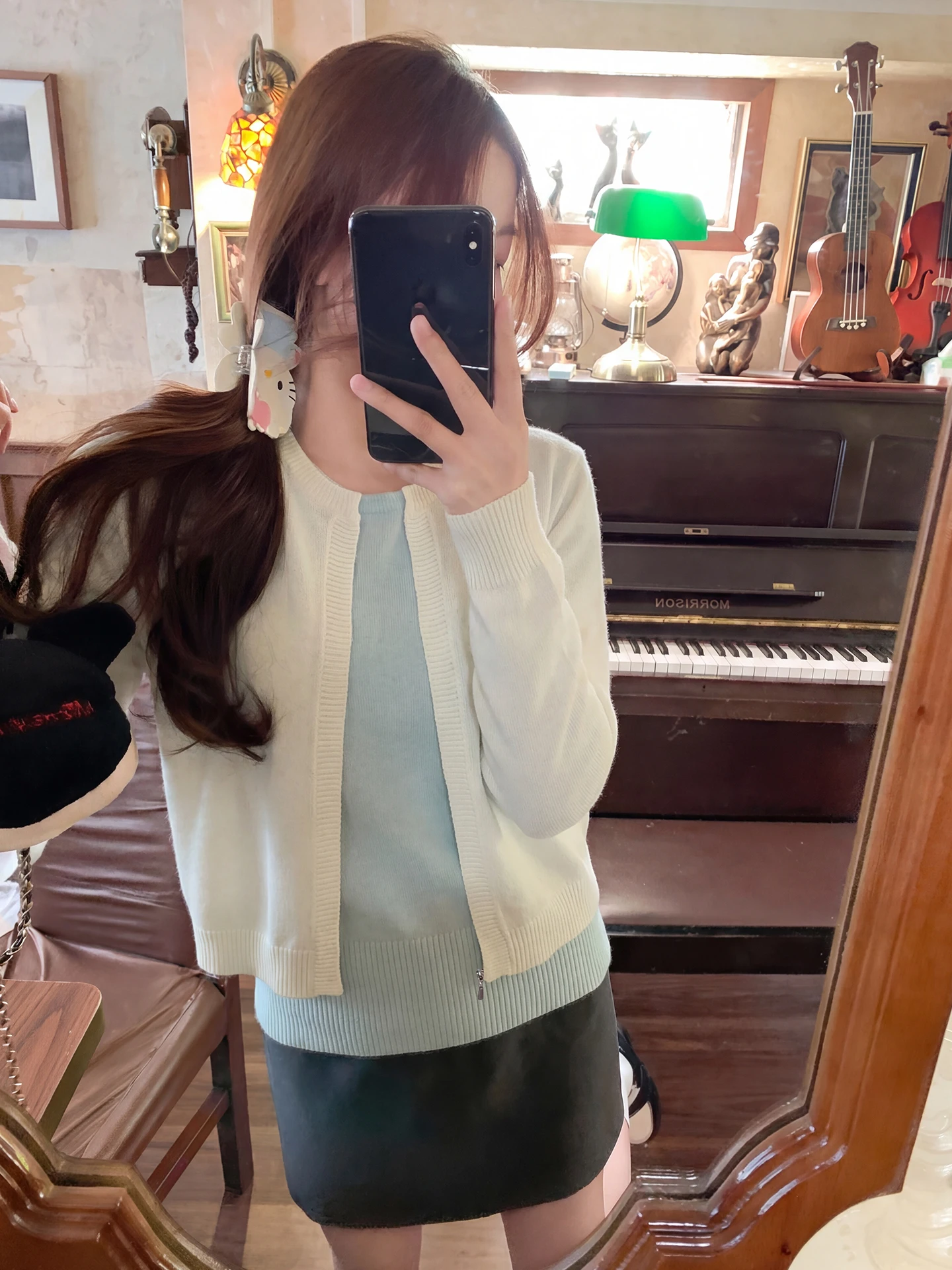 

Корейский вязаный свитер-обманка для женщин, бежевый, имитация двухслойности, весенний, модный, маленький размер, с длинным рукавом, теплый, цветной топ