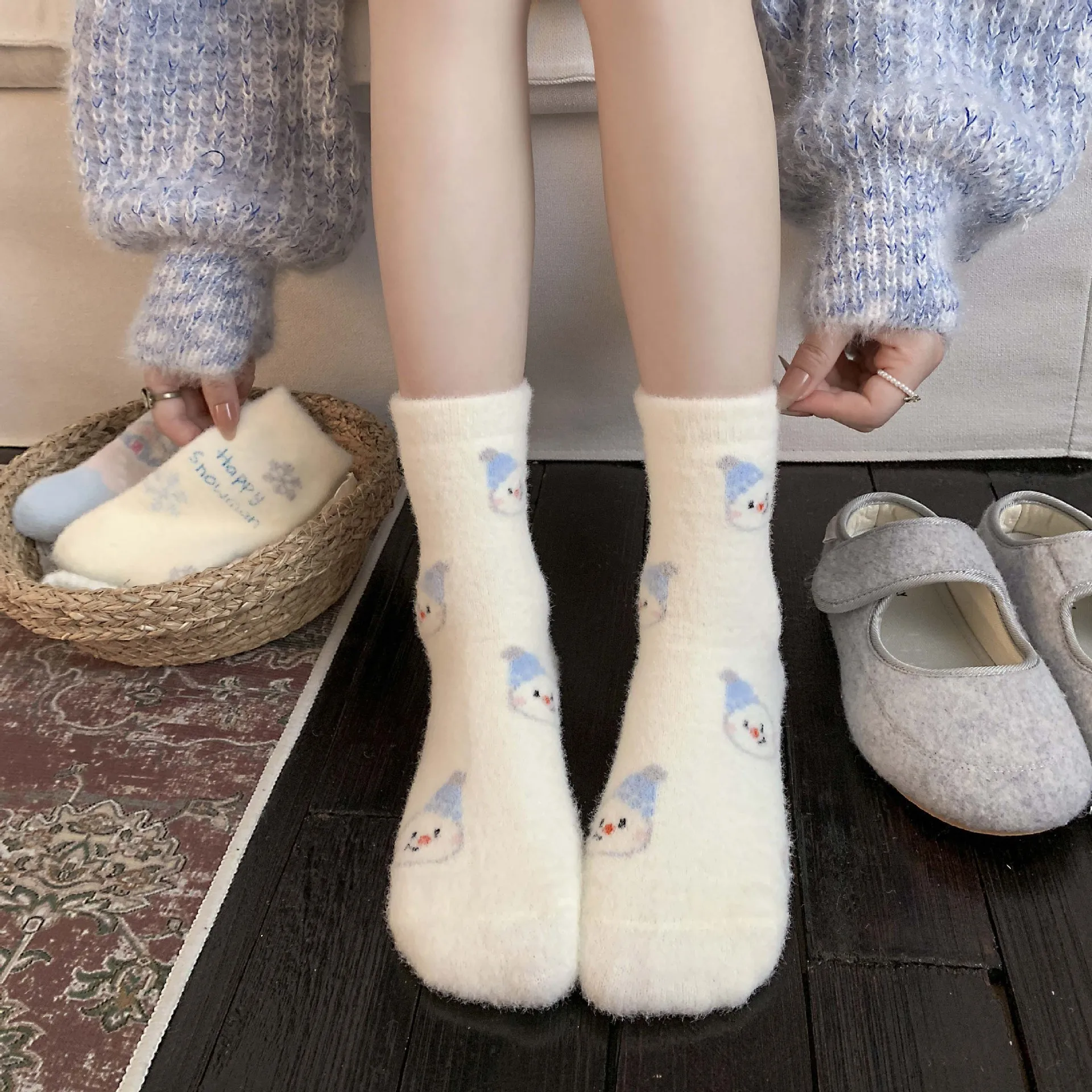 Damen-Socken, niedlicher koreanischer Cartoon-Schneemann, Kawaii, süß, lustig, mittlere Röhrensocken, Winter-Plüsch, verdickt, warme Schlafsocken für Mädchen