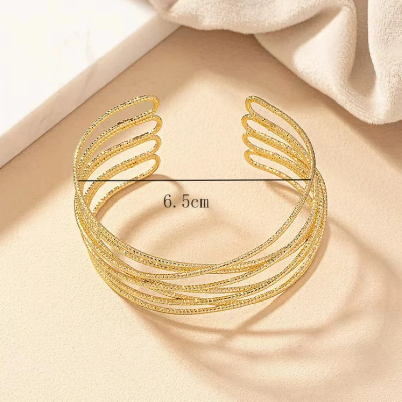 Personalized Winding Design Hollow Geometric Opening Bracelet Women's Fashionable and Simple Daily Party Jewelry Gift