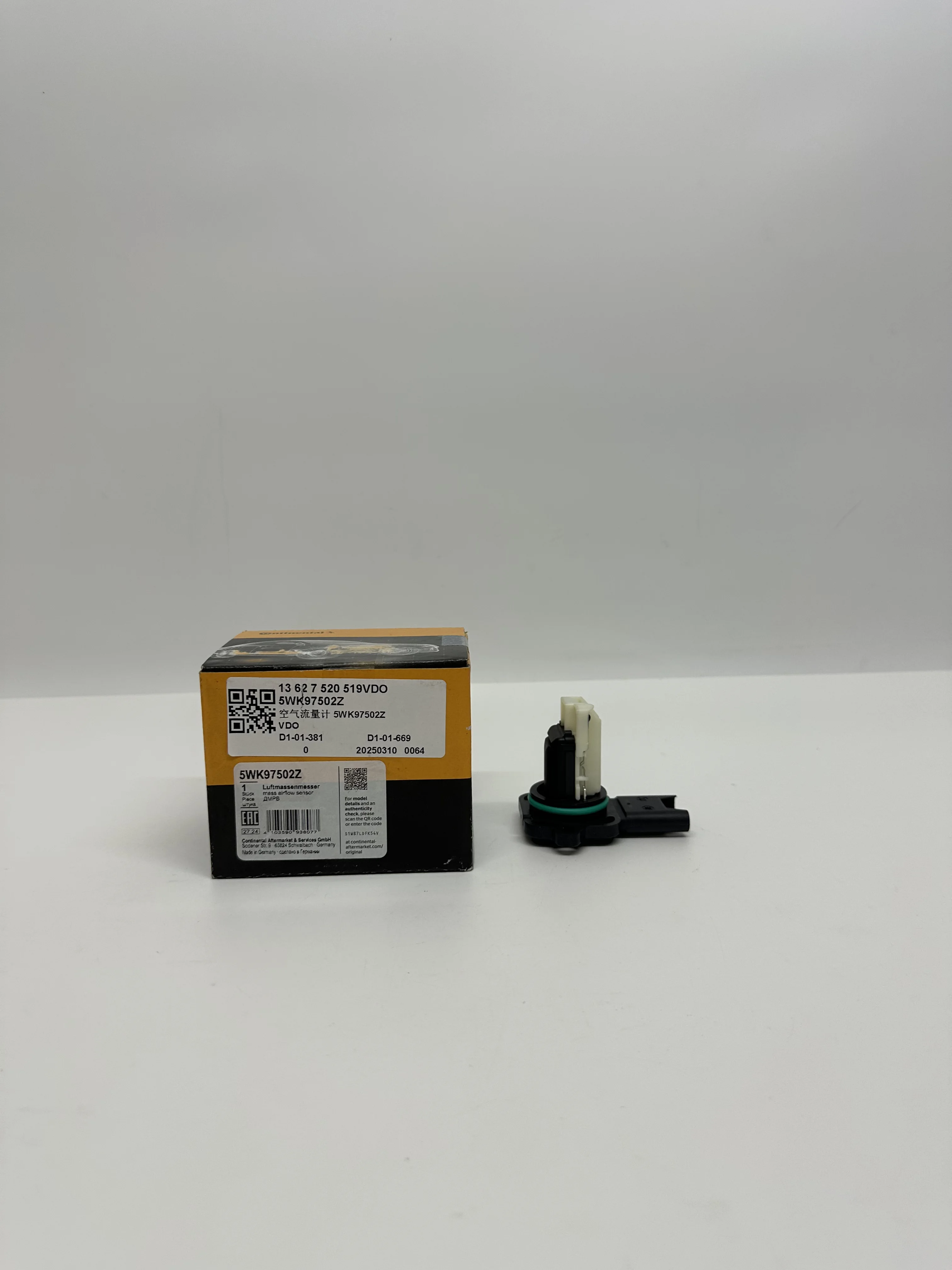 

13627520519 is suitable for BMW 3 Series 5 Series 6 Series 7 Series E60E90E93E66E84E85E86 air flow meter with VIN query