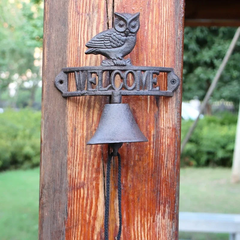 Vintage Owl Wall Mounted Bell Hand Cranking Cast Iron Sign Hollow Welcome Arc Animal Figurine for Farm House Home Garden Decor