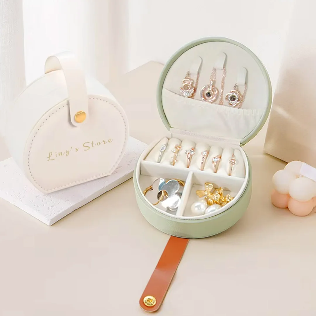 Рисунок 2 - полукруглые конфеты с логотипом