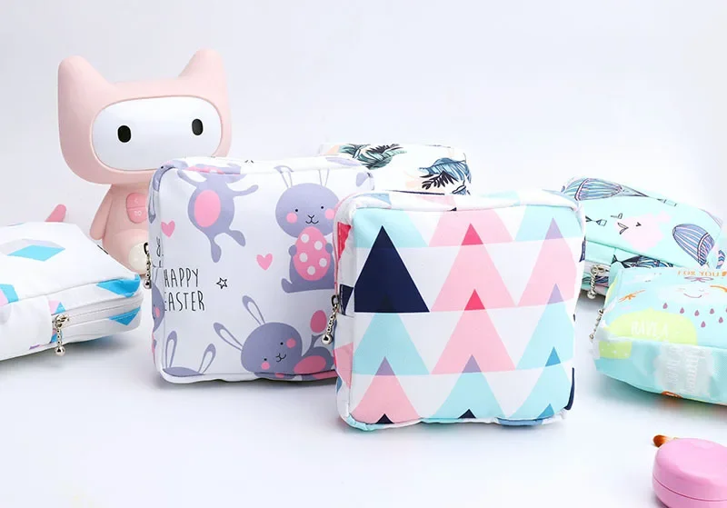 Cute Women Tampon Storage Bag Handbags Organizer Sanitary Pad Pouch Coin Money Card Pouch Cartoon Pattern Tampon Holder