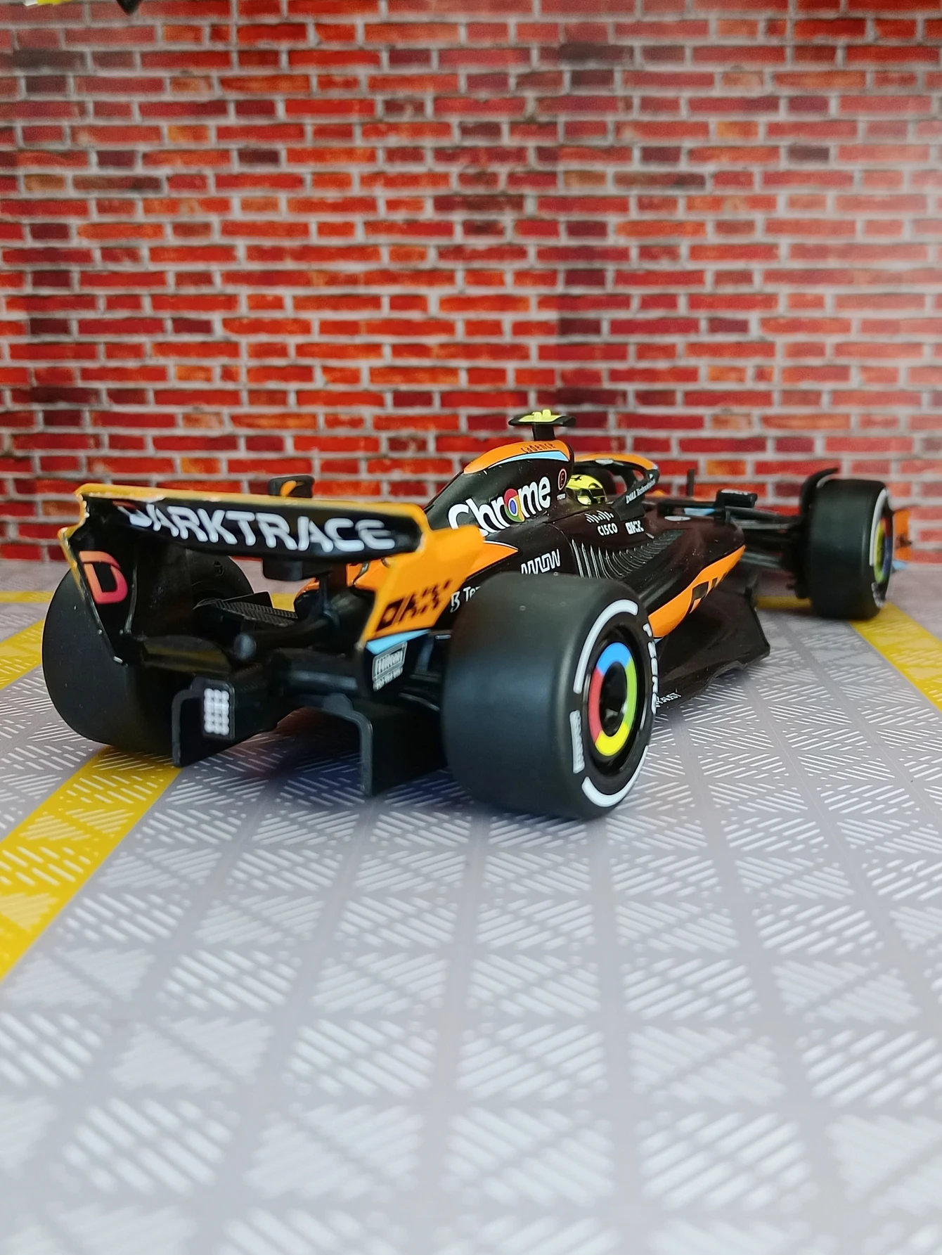 CCA 1:24 Mclaren MCL60 modelo de liga de carro de rally No.4 No.81 coleção de ornamentos de carro de motorista para namorado