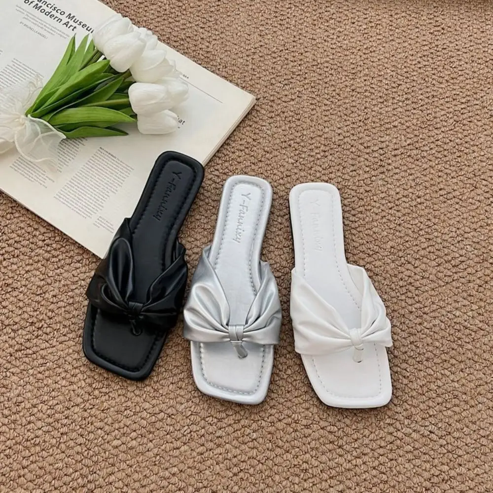 

Light Luxury PU Bow Beachwear Flip Flops Anti Slip Sweet Clip Toe Flip Flops Shoes Soft Sole Flat Slippers Women Summer
