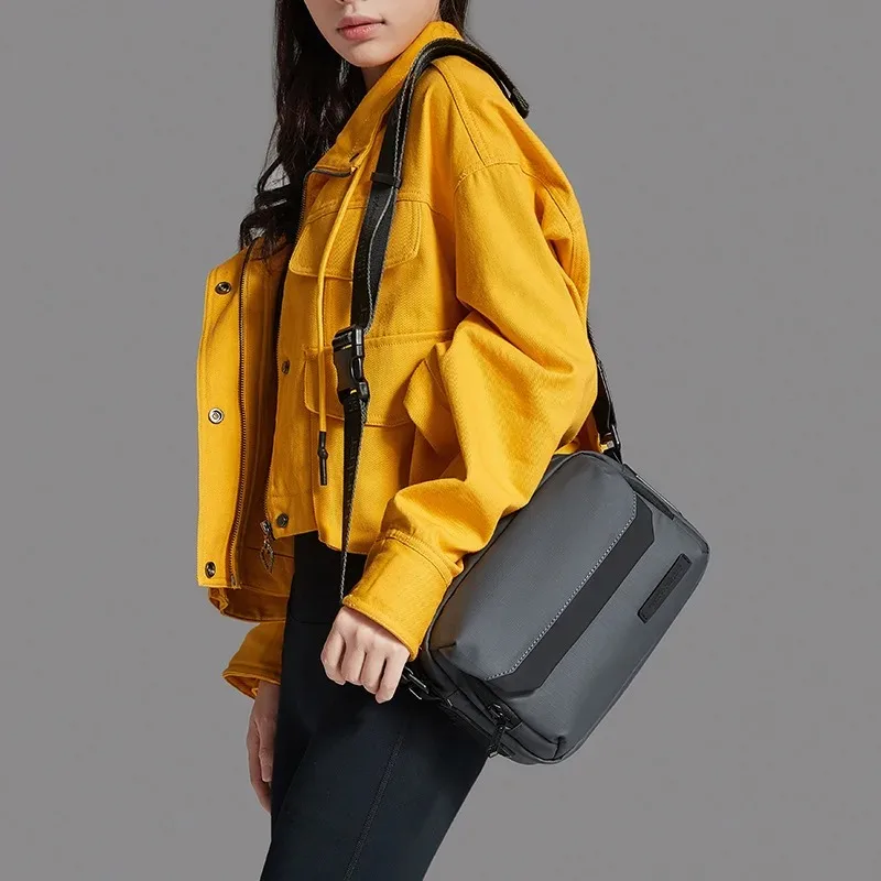 2026 Waterproof Oxford Chest Bag Men Outdoor Travel Messenger Bag Leisure Business Crossbody Handbag Trend Sling B