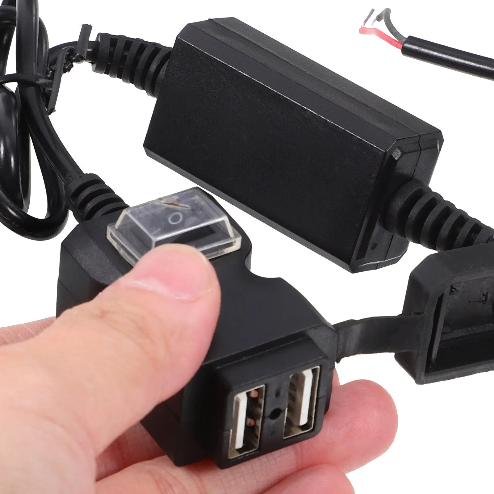 carregador-de-telefone-para-motocicleta-com-duas-portas-5v-2a-a-prova-d'Agua-plug-usb-de-12v-para-motocicleta-compativel-com-todas-as-marcas-carregamento-rapido