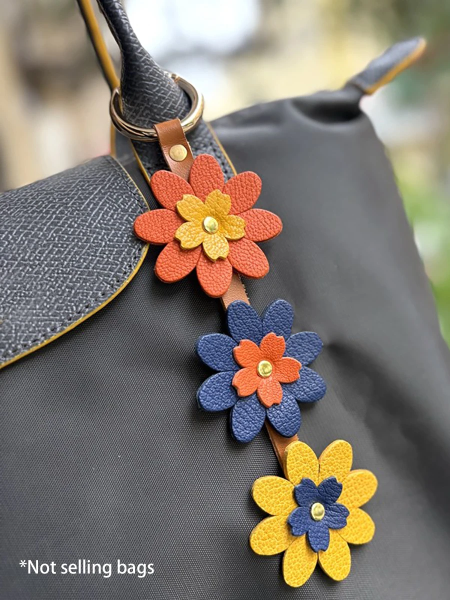 

Брелок ручной работы «Сакура» из натуральной кожи, подвеска для сумки, украшение для автомобиля, креативный подарок для пары, кожаный аксессуар-подвеска