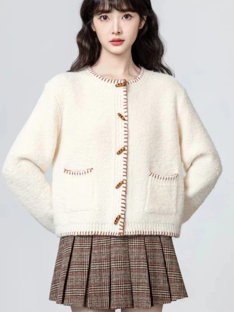 

Harajuku Y2k 2022, кардиган с длинными рукавами и круглым вырезом, абрикосовый кардиган, женский свитер, пуговицы с бычьим рогом, маленькие ароматные ветровые топы