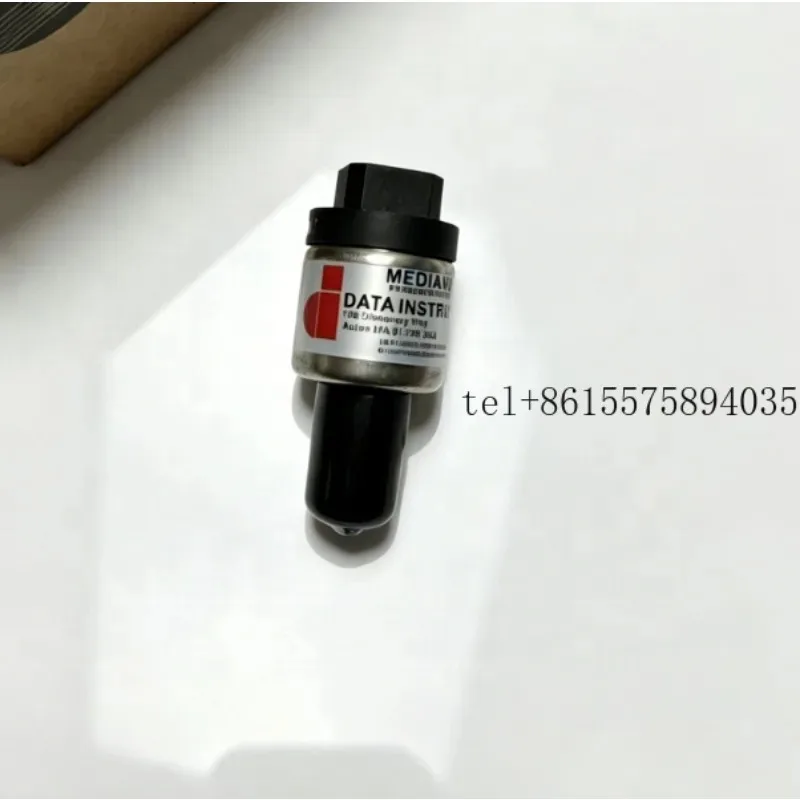 

2026 Trane TDR00272 Pressure Sensor with Fast Shipping, in HVAC and Industrial Refrigeration Compressor Equipment