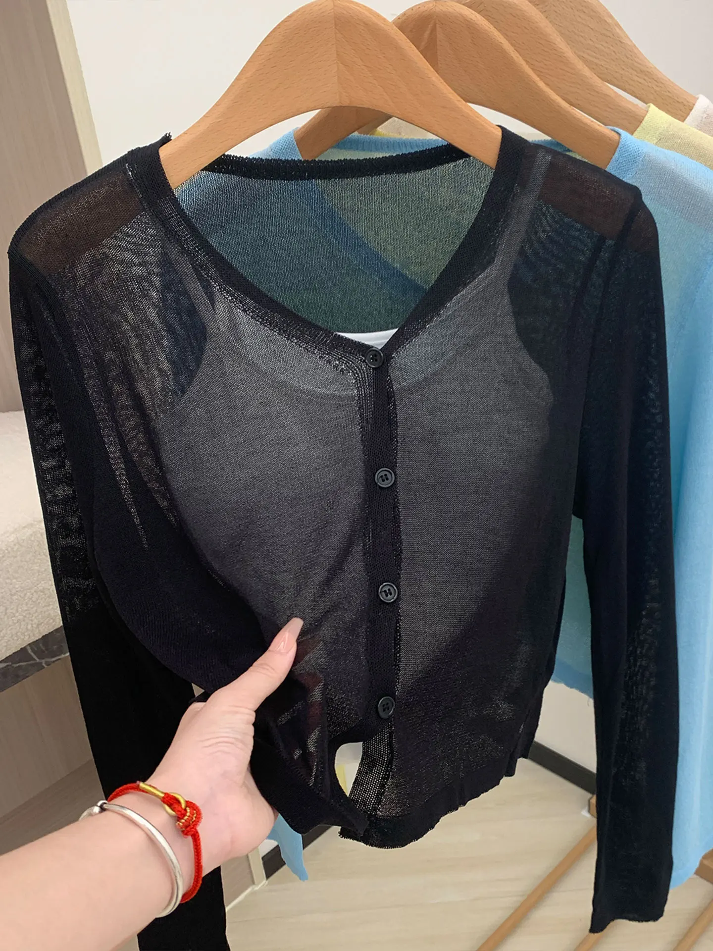 Biały Cienki Oddychający Letni Nowy Damski Dzianinowy Płaszcz Ochronny Przed Słońcem Otwarty Kardigan Koreański Luźny Krój Długi Sweter