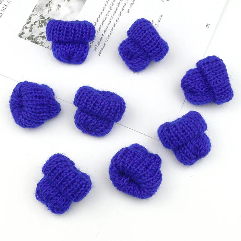 10 Stück Mini Strickmützen Brosche Pins Abzeichen DIY Nähen Bastelmaterialien Bastelbedarf Kinder Kopfbedeckung Puppenkleidung Zubehör – Detail 12