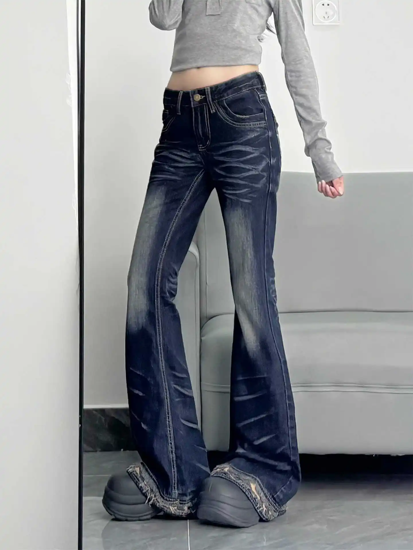 Осень-зима 202, женские американские ретро-низкие синие уличные джинсовые брюки-клеш 2000-х годов Y2k, узкие джинсы в сложенном виде, расклешенные джинсы