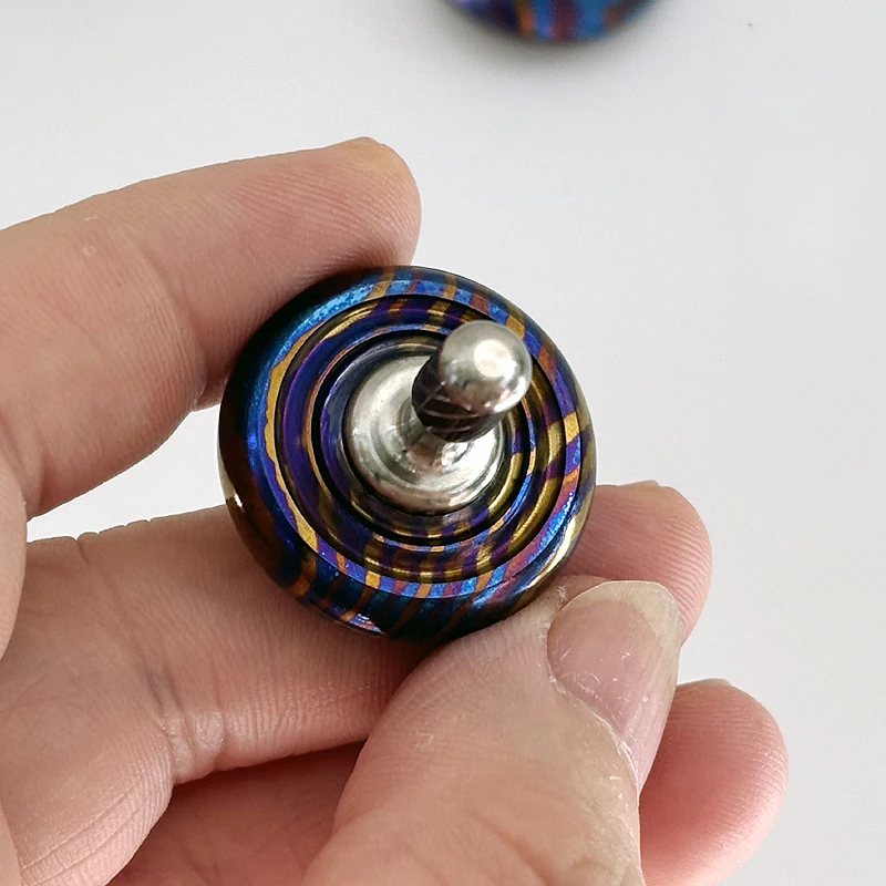 New Titanium Damascus Hand Twisting Spinning Top Spinner Desktop Gyro Gyroscope EDC Spinner Fidget Toy