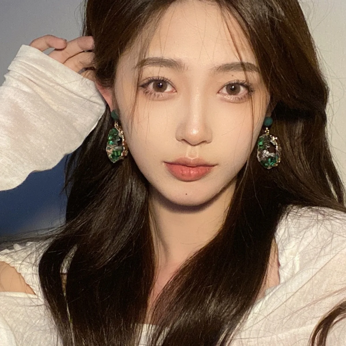 Vintage Emerald Irregular Earrings for Women New in Fashion Personality Drop Earrings Fairycore Luxury Designer Jewelry image 5