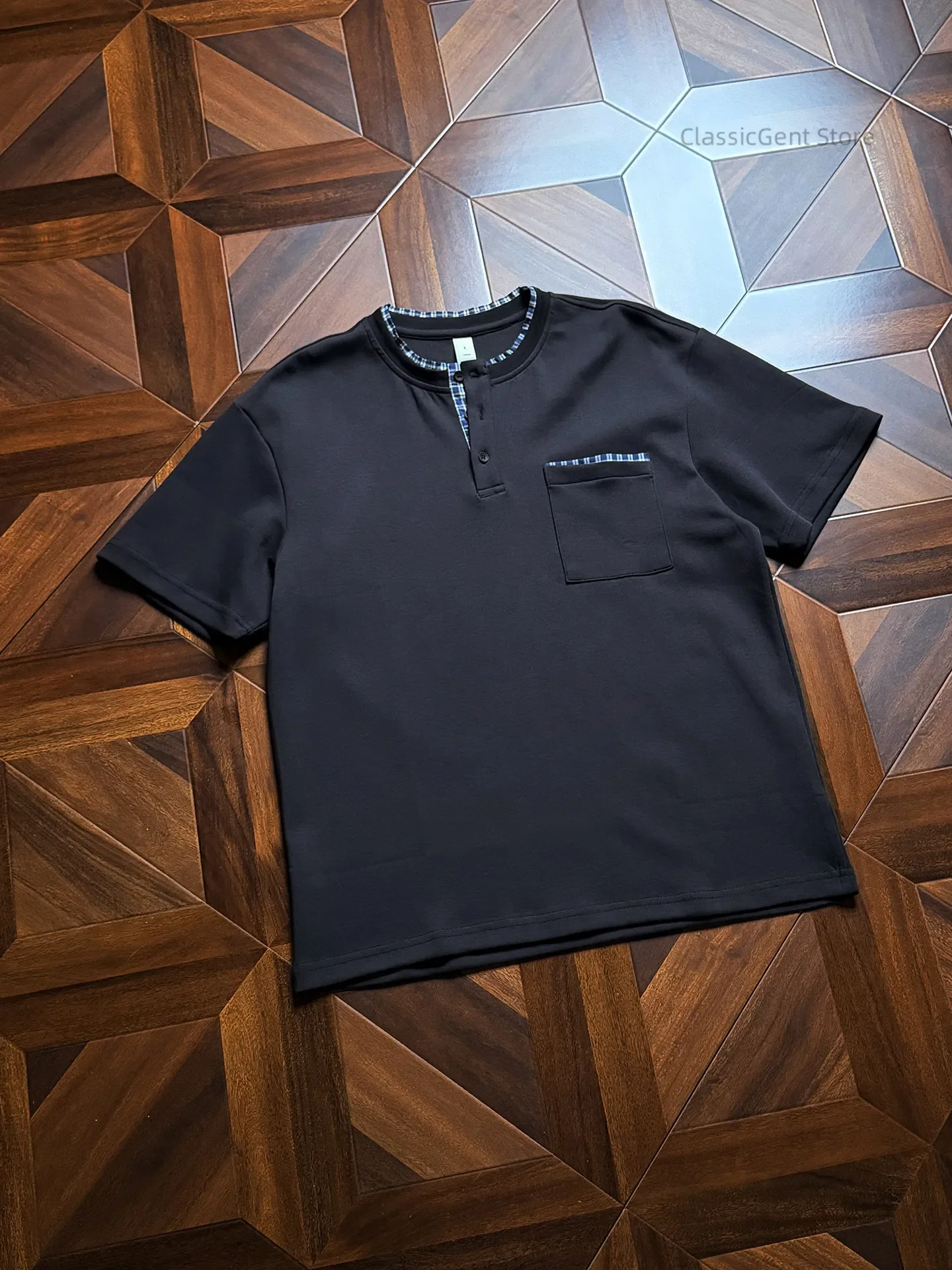 checked hemming Henry collar, contrasting color patch bag 8.1oz short-sleeved T-shirt, cool, skin-friendly and breathable