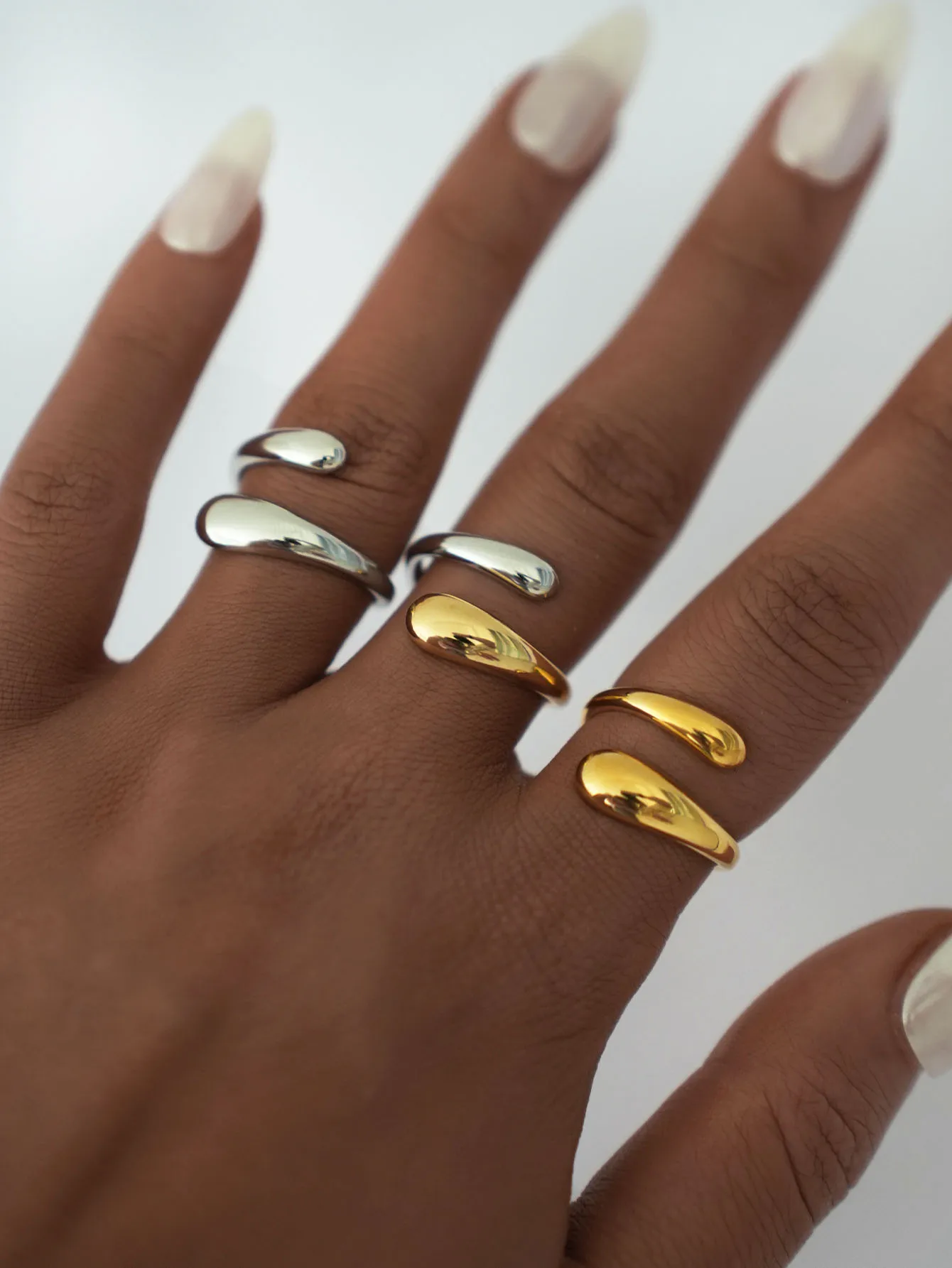 

Chic Unique Stainless Steel Unusual Ring Water Resistant 18K PVD Plated Simple Sleek Metal Fashion Jewelry Bijoux Gift