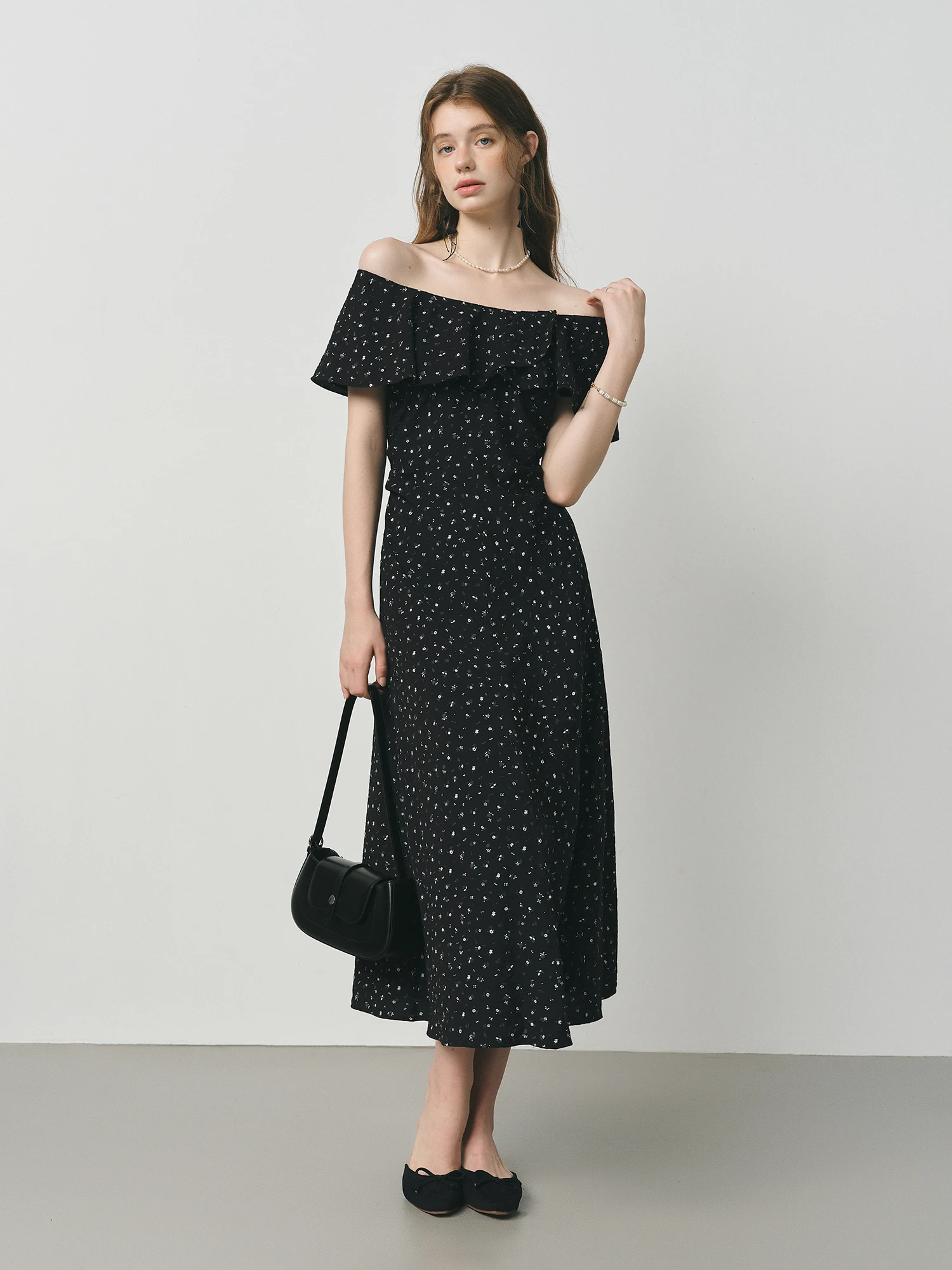 FSLE Francuska Sukienka Charmeuse z Falbankami, Kwiatowy Wzór, Odkryte Ramiona, Spódnica dla Kobiet, Nowość 2025, Sukienki 25FS12885