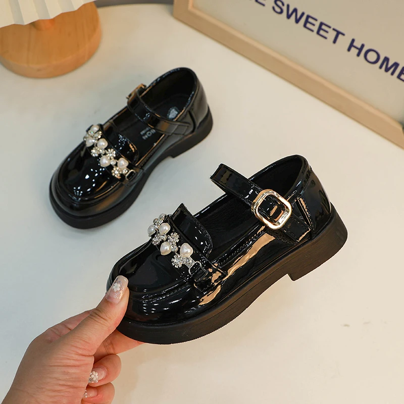 Pearl Rhinestone Anti Slip Girls Leather Shoes in Black/beige, Summer PU Outdoor Girls Leather Shoes Sandalias De Mujer