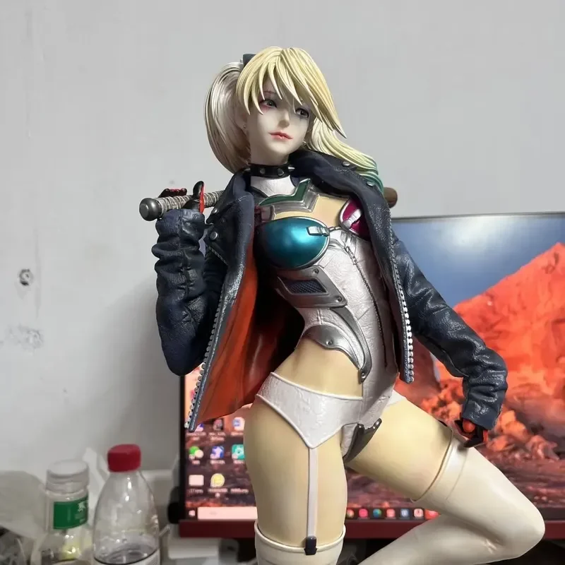 33 ซม.Harley Quinn Action Figure สะสม Harleen Quinzel Clown สาวรูปปั้นของเล่นสําหรับของขวัญวันเกิดคุณภาพสูงมือวาด