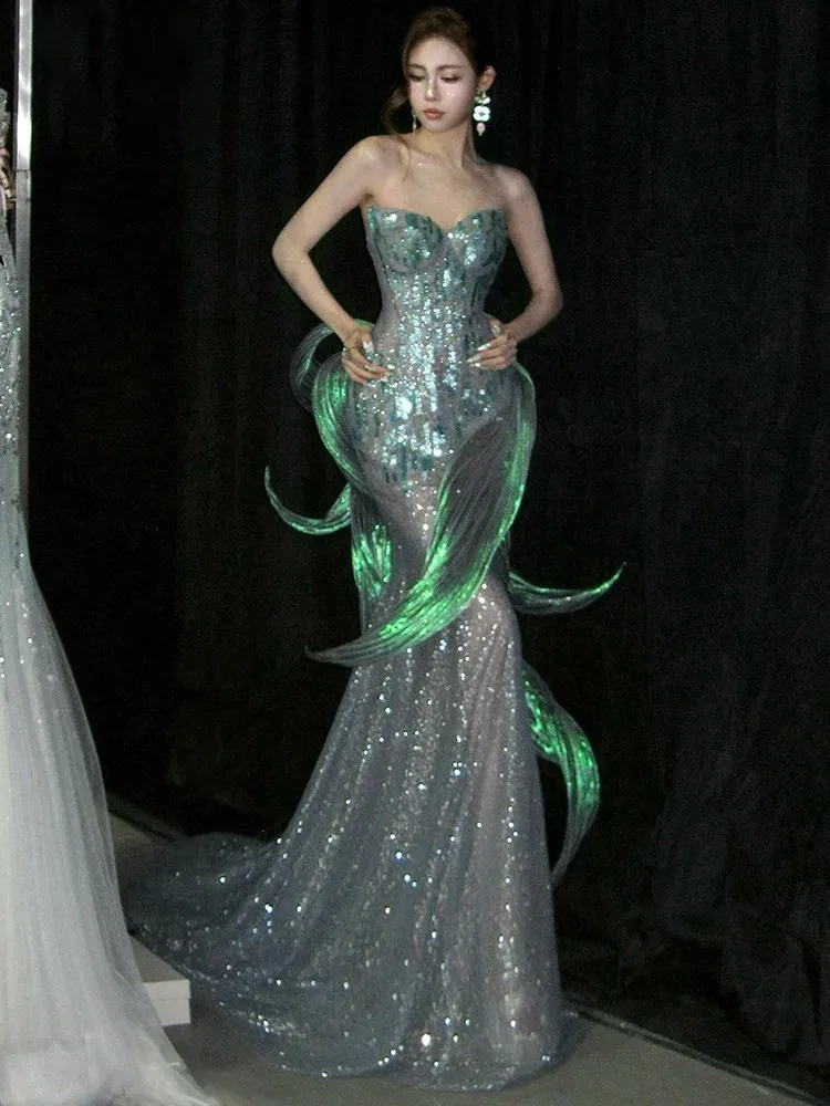 Girl fishtail new style strapless dress elegant