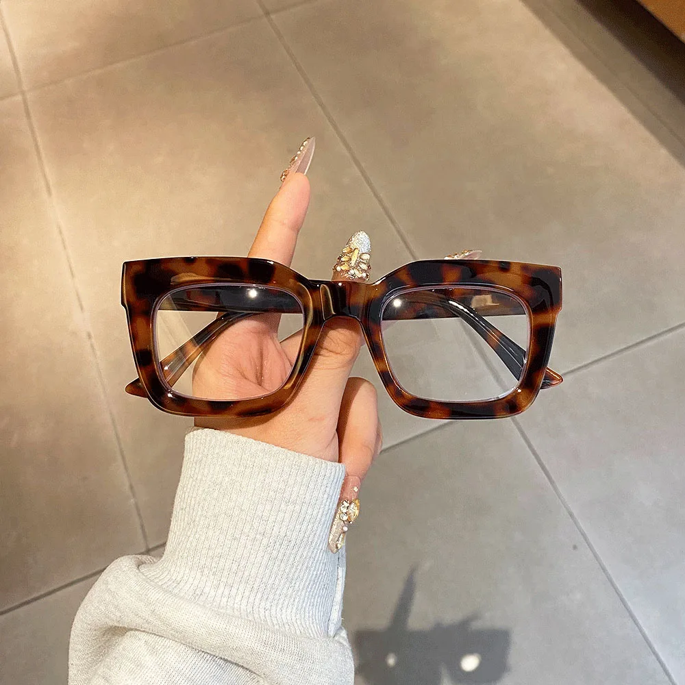 European and American Retro Square Frame Anti-Blue Light Glasses, Multi-Colored Jelly-Colored Thick Frame Non-Prescription Glasses, Unisex Style, a Must-Have for a Natural Look