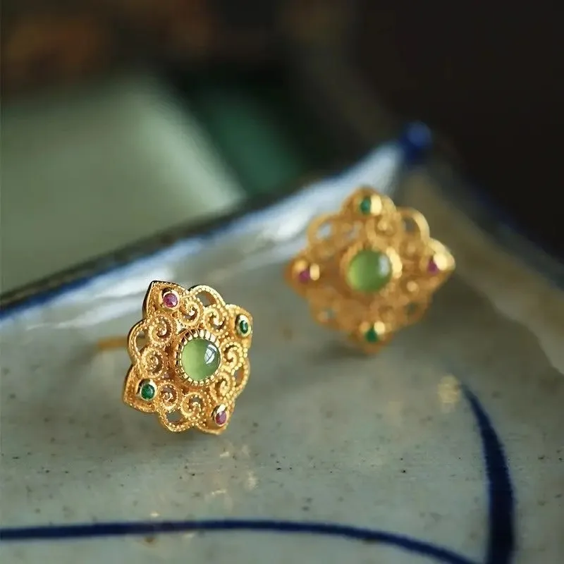 

‌Modern Chinese Revival Fire-Gilded Earrings Imperial Court Aesthetics Women Luxury Filigree Openwork Vintage Stud Jewelry Gift‌