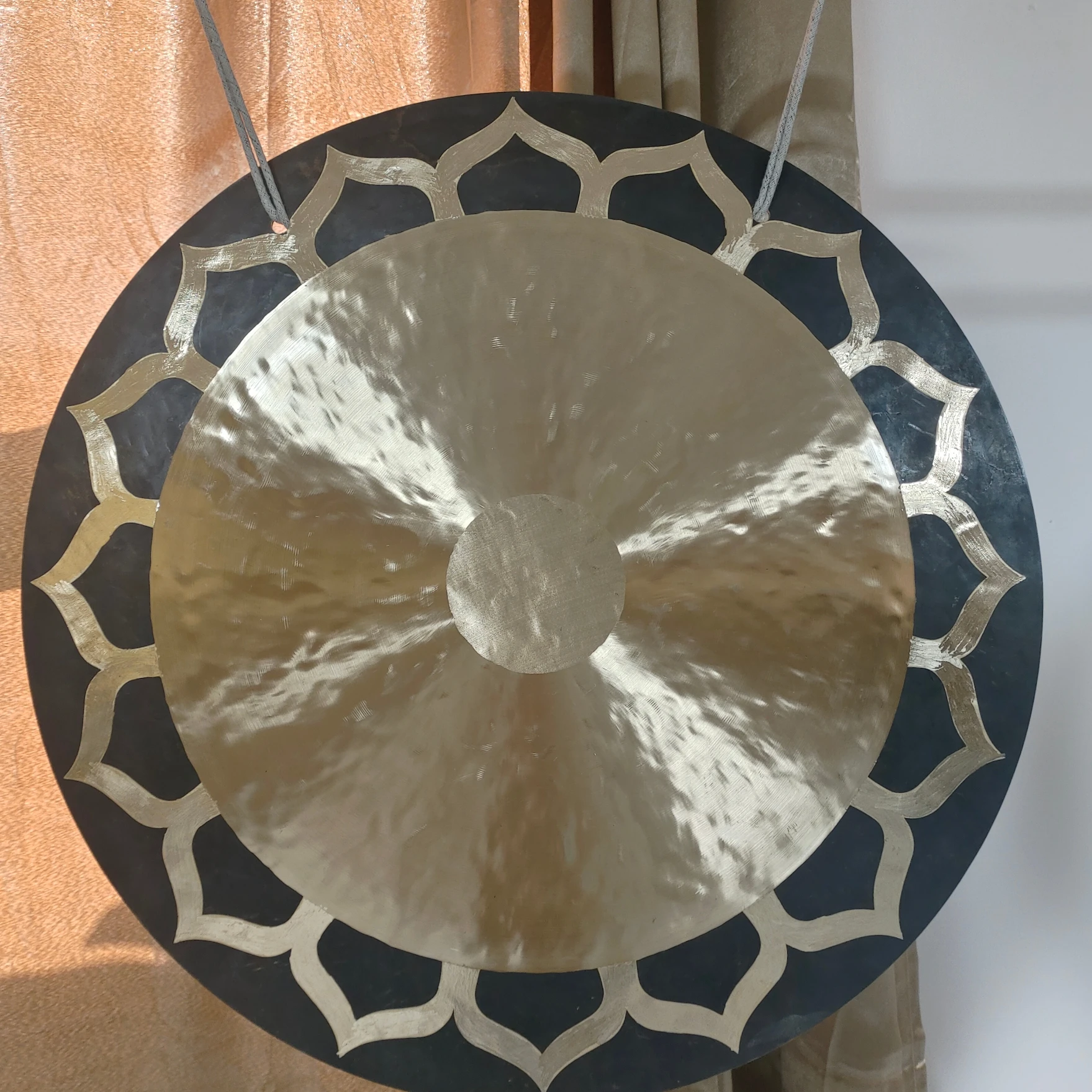 

Good Quality Handmade Lotus Wind Gong 28 inch 70CM