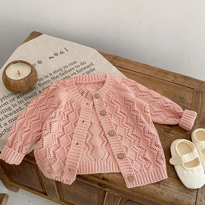 New autumn baby clothing, 0-3 year old baby girl solid color sweater versatile cardigan hollowed out knitted long sleeved jacket