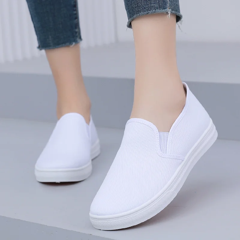 2023 New In Fashion scarpe da donna tela bianca Casual Flat Student Nurse leggero Tenis De Mujer Flats mocassini Chaussure Femme