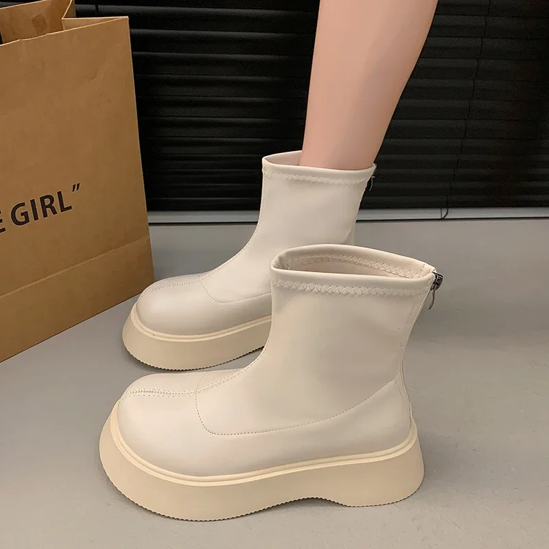 

Модель 2025 года ретро-винтажной обуви на толстой подошве в британском стиле - модные ботильоны, увеличивающие рост, очень стильные.