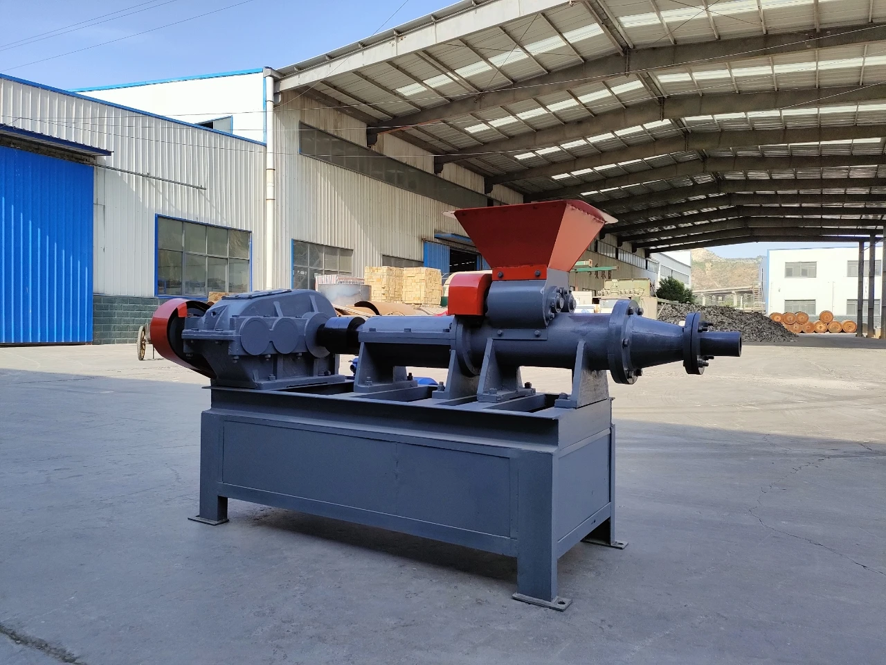 آلة ضغط الفحم على شكل أعواد، ماكينة تشكيل قوالب الفحم بالضغط اللولبي