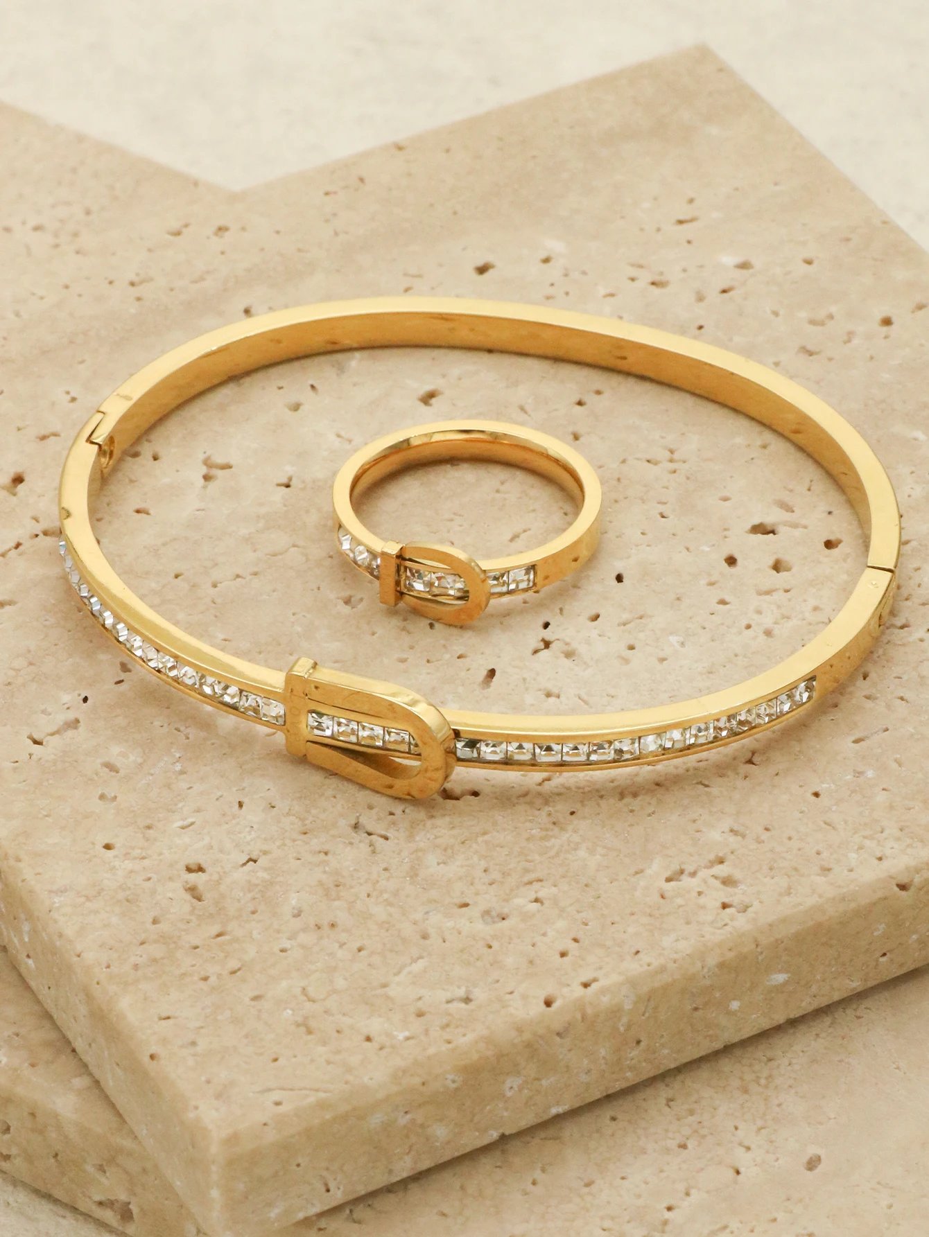 1Set/2pcs Stainless Steel Bracelet for Women Fashionable High-end Couple Curved Carved Love Bracelet Ring Jewelry Set Gold Color