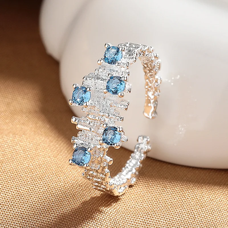 Fashionable and Luxurious Sea Blue Color Inlaid Zircon Women's Ring, Suitable for Brides, Weddings, Banquets, Jewelry Gifts