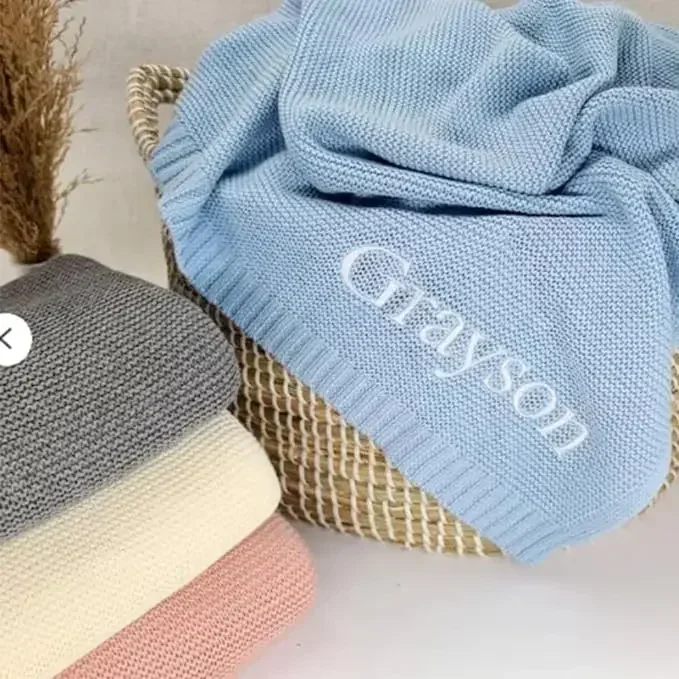 Nome personalizzato Coperta per bebè Nome ricamato Coperta per bebè lavorata a maglia Regalo per neonato Regali per la nuova mamma Regalo per neonata e ragazzo