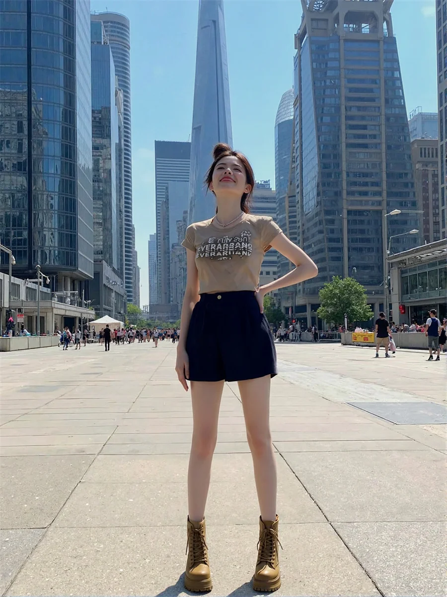 Pantalones cortos de pana para mujer, piel juvenil, Faldas universitarias delgadas de tamaño femenino, Moda nostálgica, gimnasia de guepardo