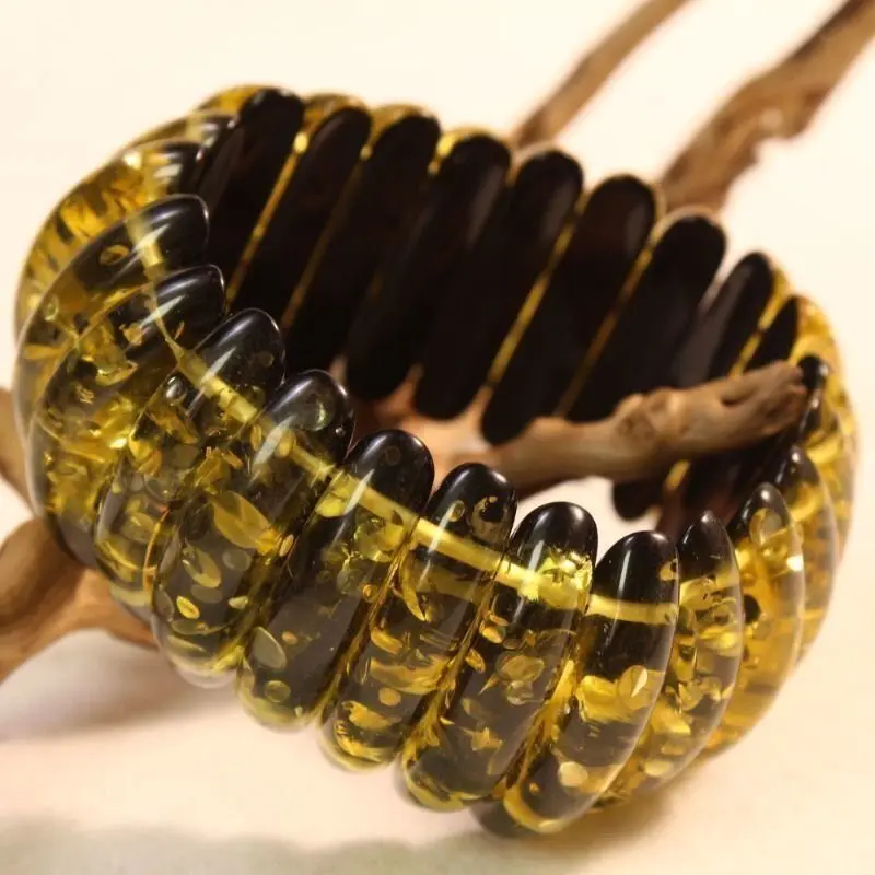 Exquisite and Fashionable Flower Amber Hand Row, Temperament Personalized Versatile Jewelry Second-generation Handicrafts