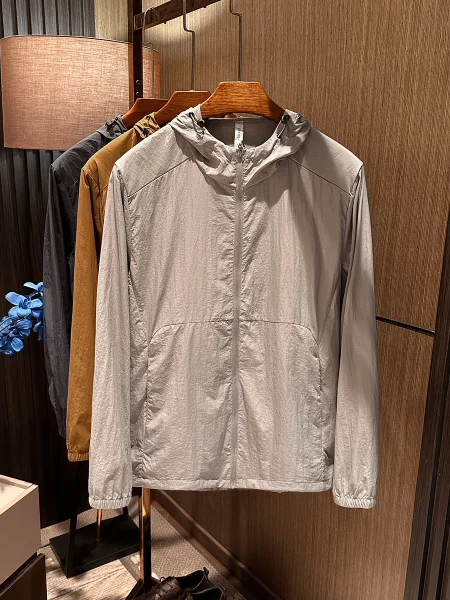 

High-Quali Men's Summer Anti-UV Hooded Sun Protection Jaet Waterproof Fabric Busin Casual Sle Long Sve Zipper Clo...