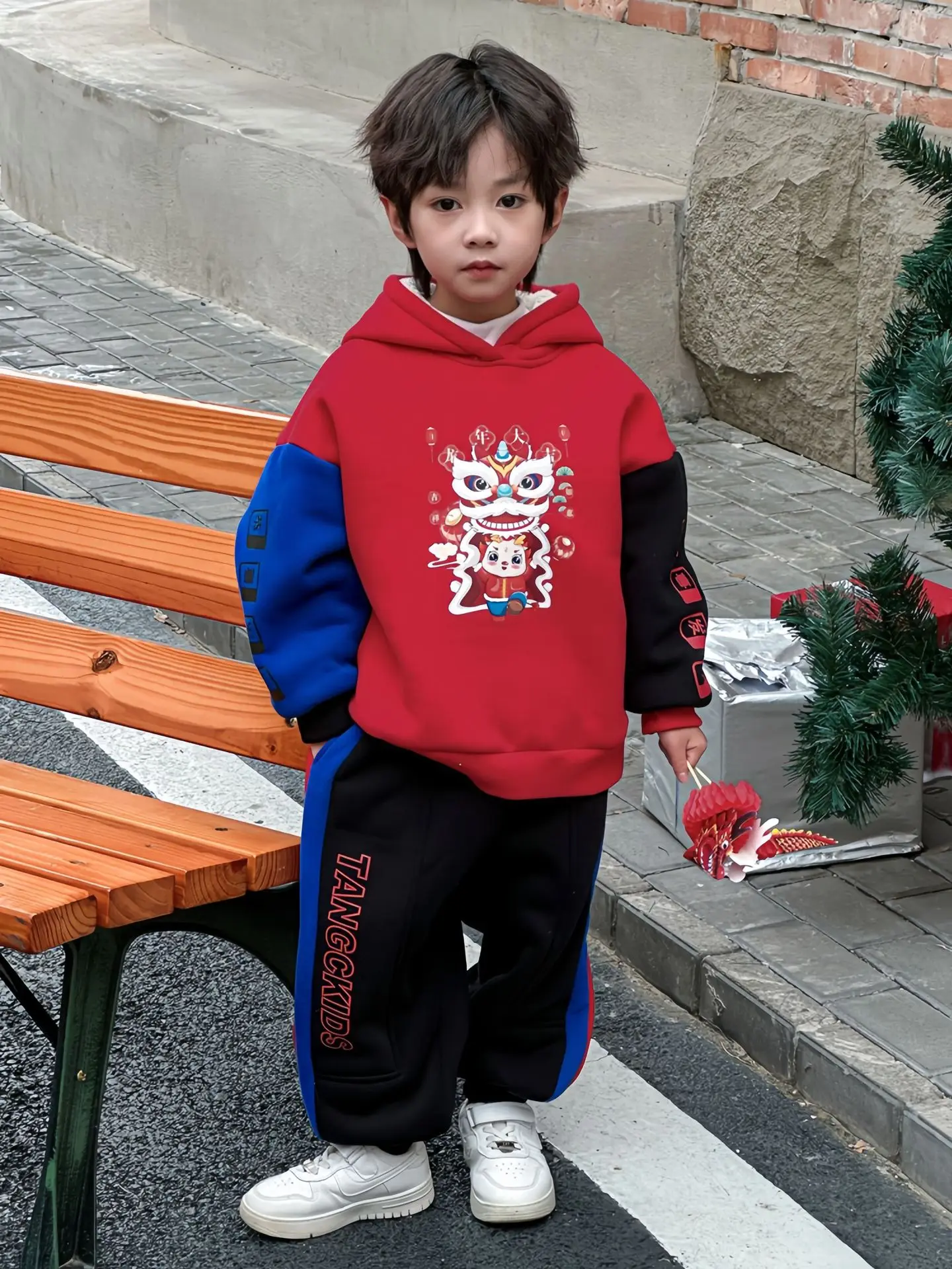 

Boys' Red New Year Dress Plush Set 2023 Winter Children's Hooded Printed Long Sleeved Pants Chinese Style Printing Thickened Ins