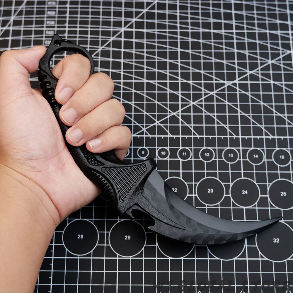 23 cm GO Spiel Peripherie Karamabit Klaue Messer Waffen Modell Cosplay Prop PP Kunststoff Material Training Messer Ornament Junge Spielzeug geschenk