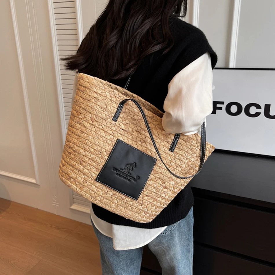 Fashion designer women's shoulder high-quality straw bag with PU handle, summer latan beach bag, luxury travel basket handbag