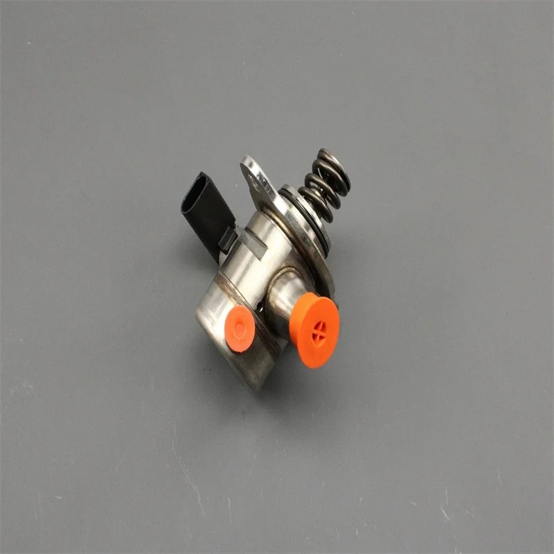 05E127027 top 1PCS Pressure Fuel Pump FOR A1 Q2 VW Golf 7 5G Arteon Skoda Octavia 1.5 TSi