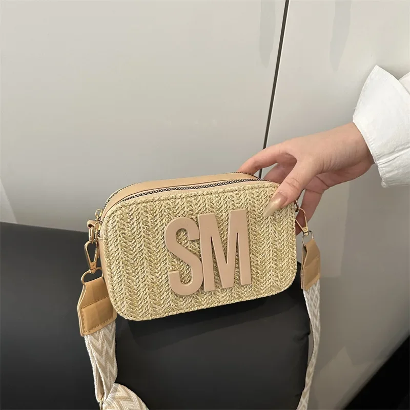 

2025 Women's Grass Woven Bag - Country-style, Convertible Commuting Purse, Free Shipping + Trendy Design