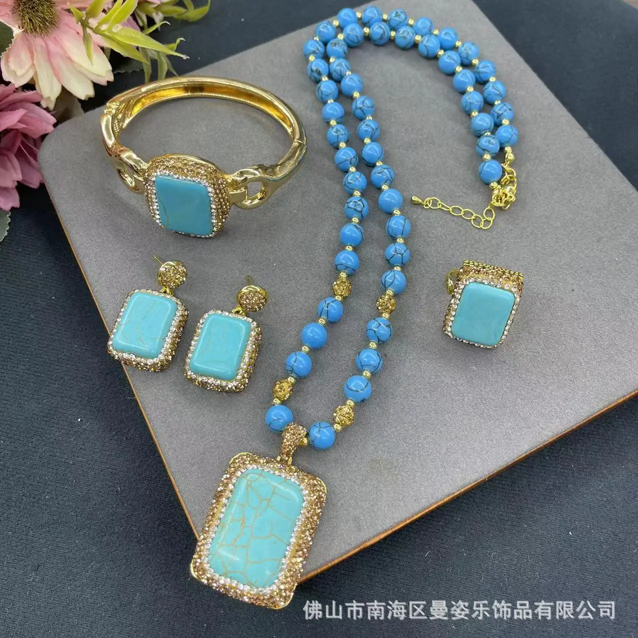 

Ore turquoise clay inlaid vintage jewelry set Chinese niche handmade natural stone jpendant necklace earring ring bracelet