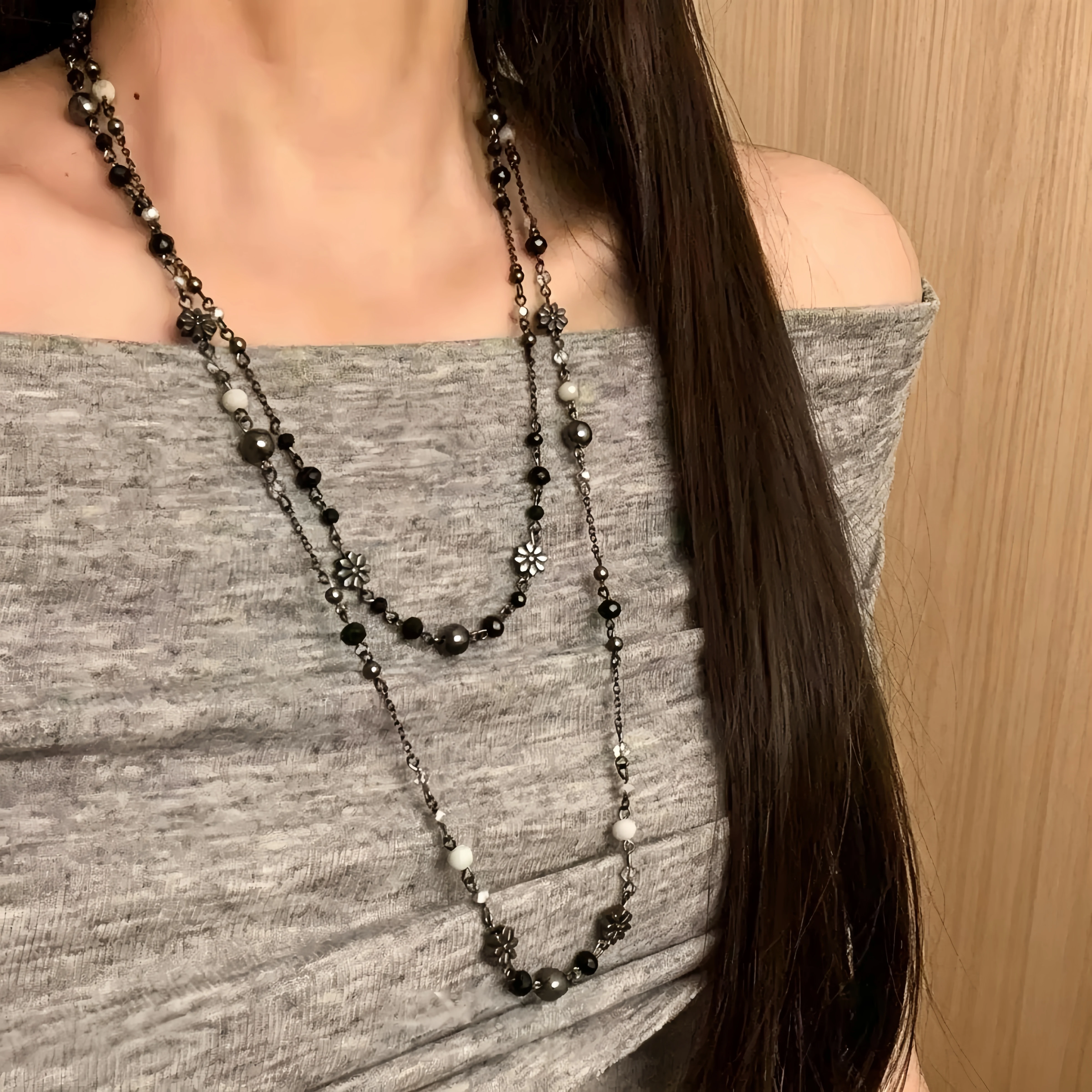 Fashionable and versatile Floral Layered Necklace Long Distressed The Ultimate Retro Sweater Chain for a Cool Girl Vibe
